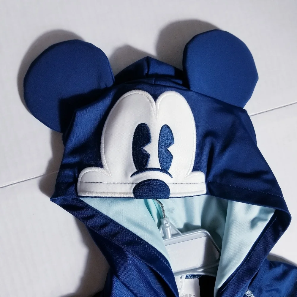 NWT DISNEY BABY MICKEY MOUSE SWIM SHIRT WITH HOOD SIZE 9 TO 12 MONTHS